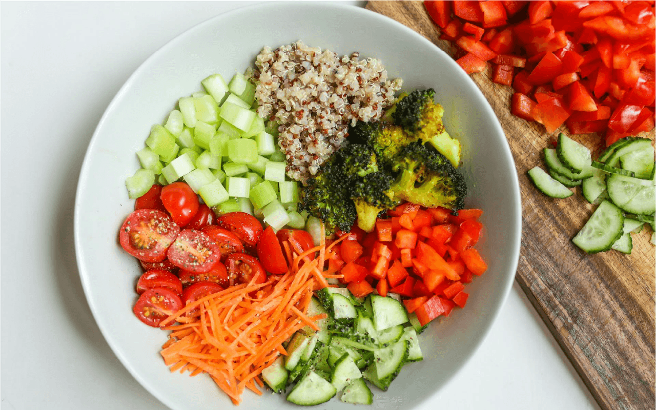 Top 9 Water-Rich Vegetables Available in UAE Markets in 2025